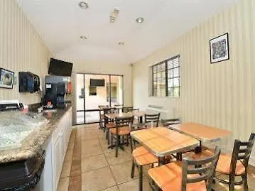 Hotel Lax Stadium Inn Lennox